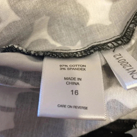 NY & Company black and white shirt size 16
BIN #9 - Picture 6 of 7